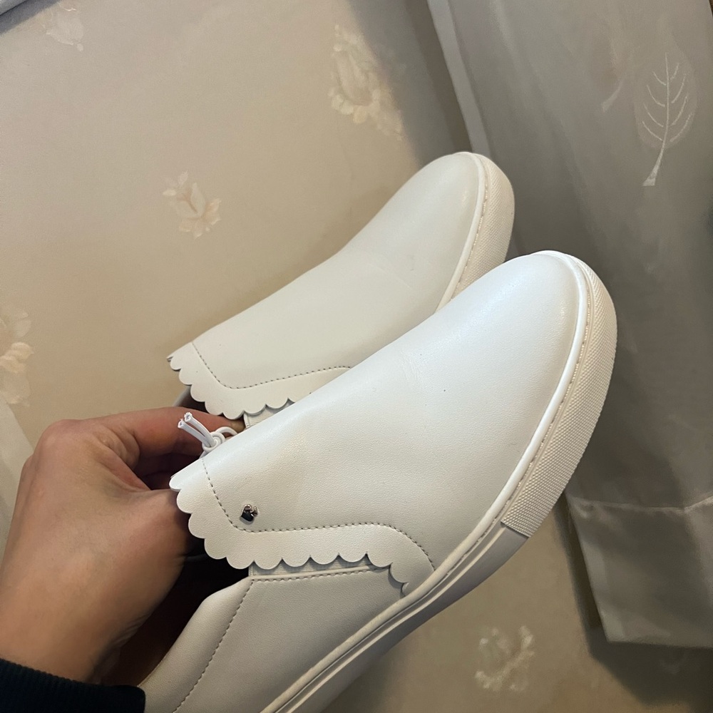 Kate Spade White Scalloped Sneakers
